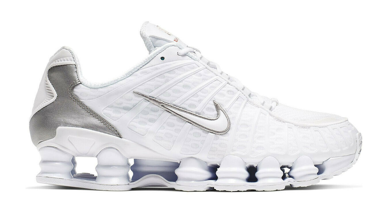 Кроссовки Nike Shox купить в Москве